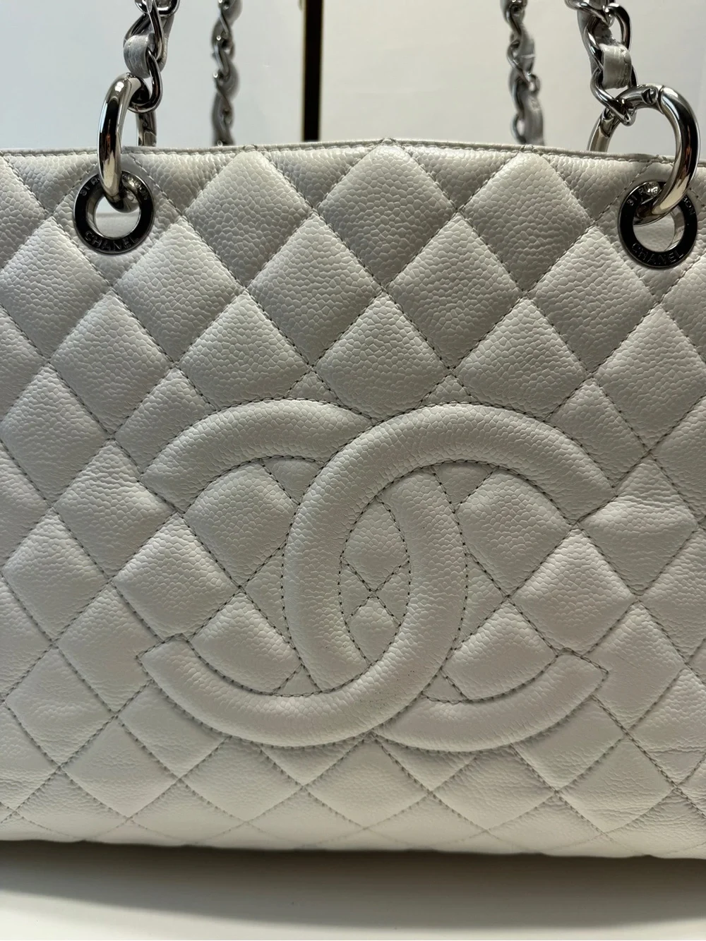 CHANEL classic quilted